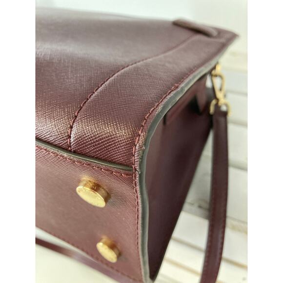 MICHAEL KORS, LARGE WINE SAFFIANO LEATHER CROSSBODY BAG - Picture 10 of 16